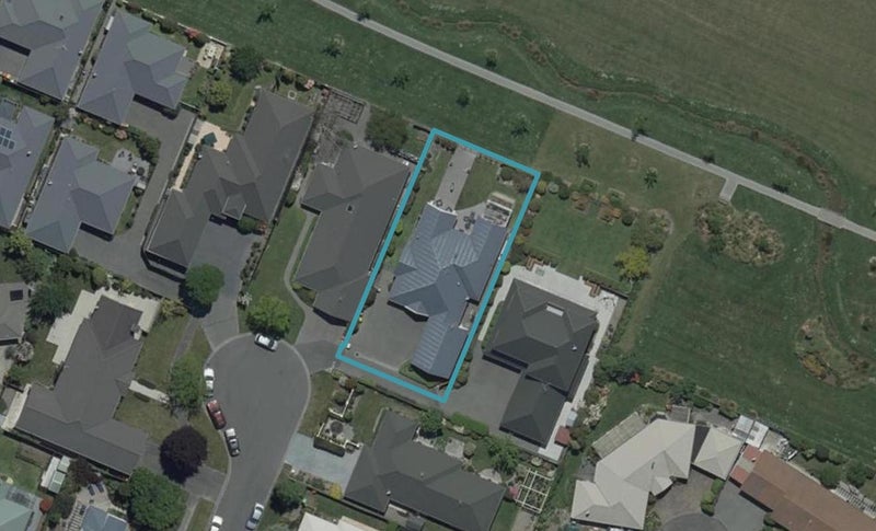 24 Avon Gate, Russley, Christchurch - Carousel 1