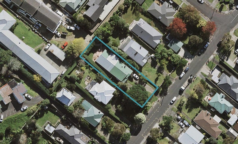 15 Aliford Avenue, One Tree Hill, Auckland - Carousel 1