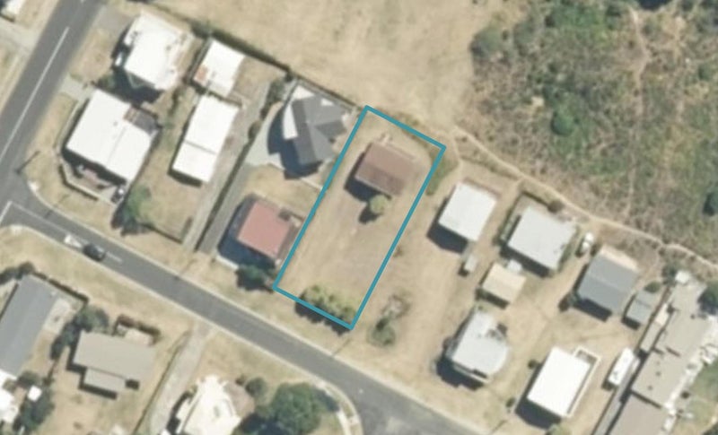 104 Hinemoa Street, Whangamatā - Carousel 1