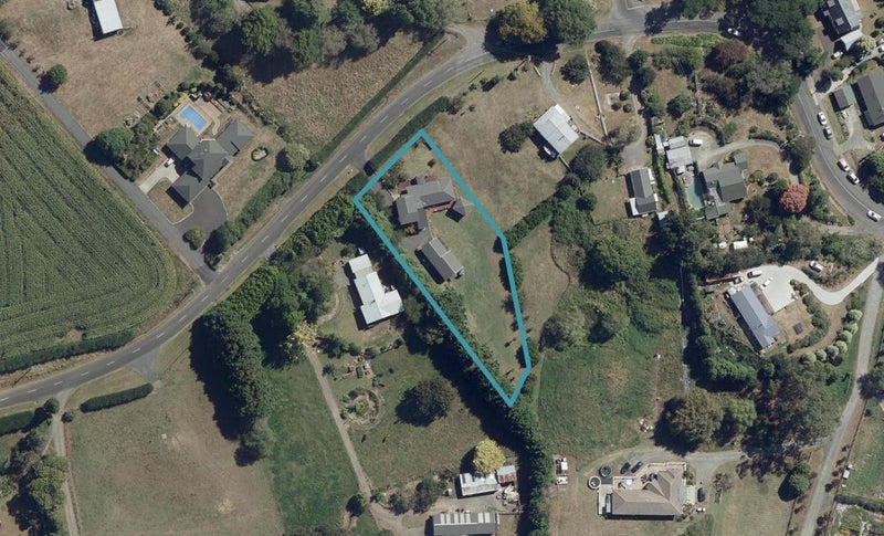 85 Foster Road, Temple View, Hamilton - Carousel 1