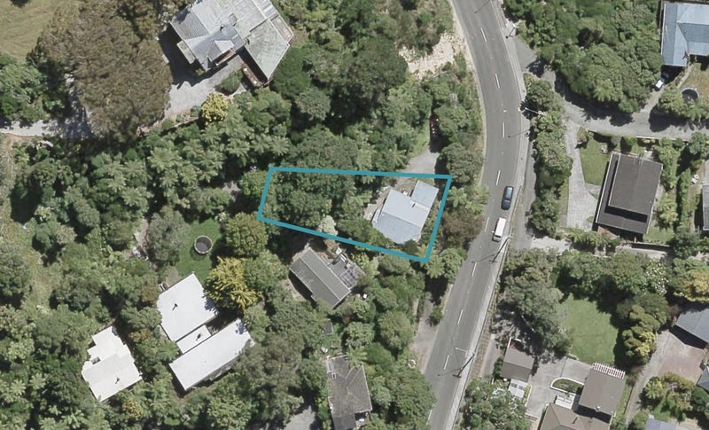20 Miromiro Road, Normandale, Lower Hutt - Carousel 1