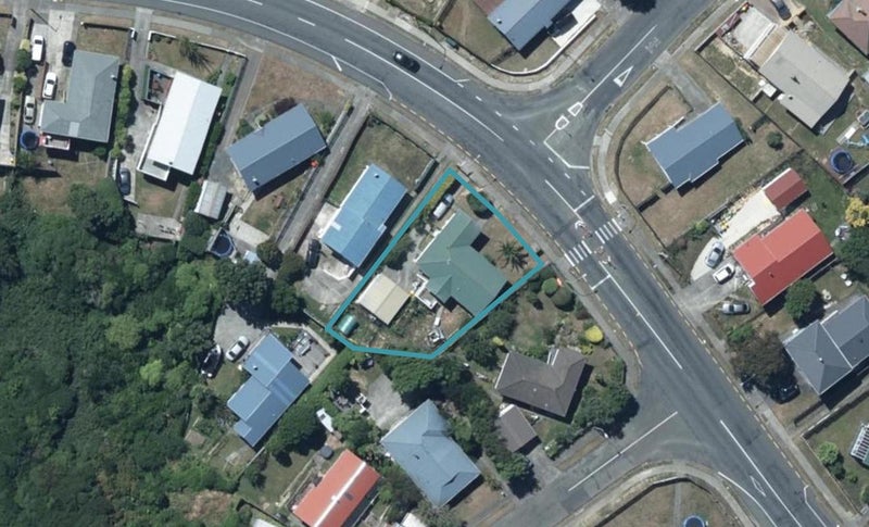 443 Warspite Avenue, Ascot Park, Porirua - Carousel 1
