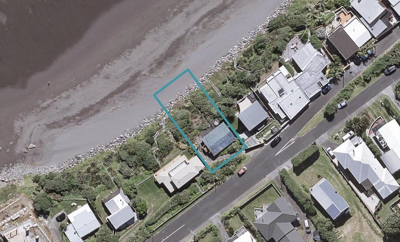 81 Messenger Terrace, Oakura, Oakura - Carousel 1