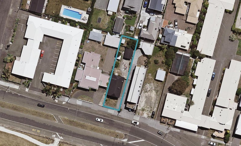24 Meeanee Quay, Westshore, Napier - Carousel 1
