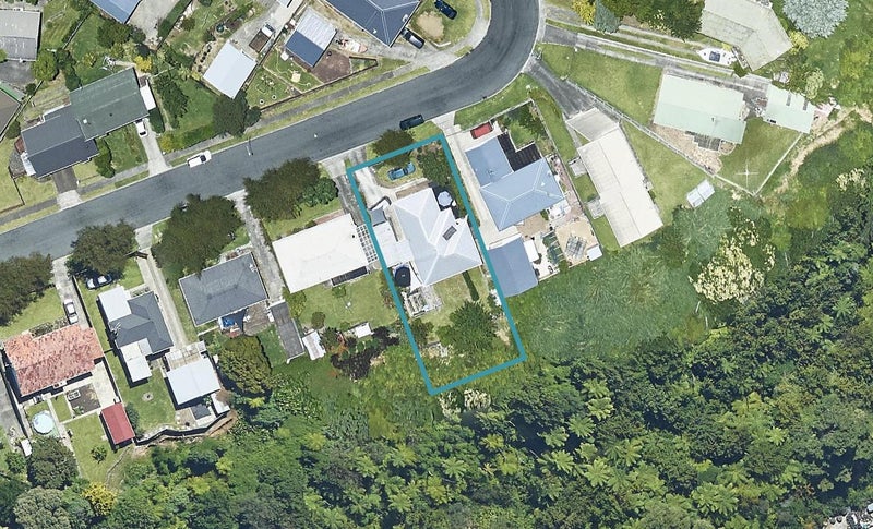 6 Slade Street, Greerton, Tauranga - Carousel 1