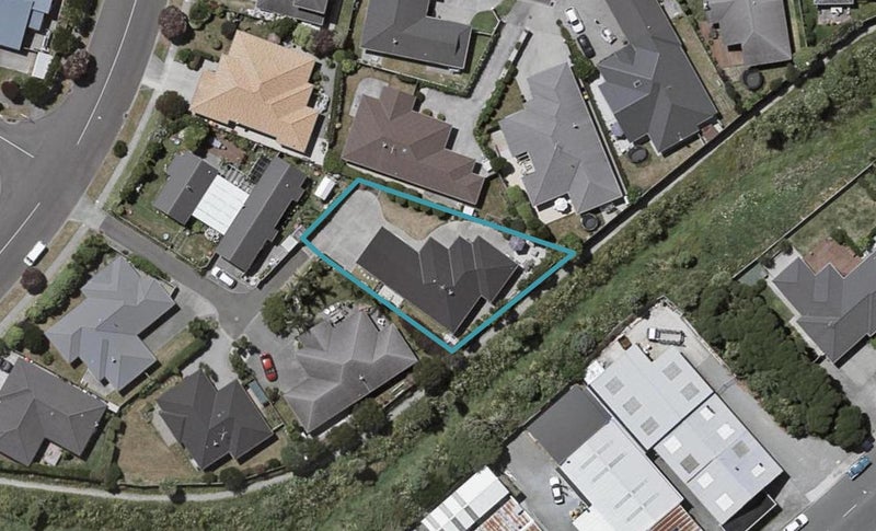 72 Hillcrest Road, Raumati Beach, Paraparaumu - Carousel 1