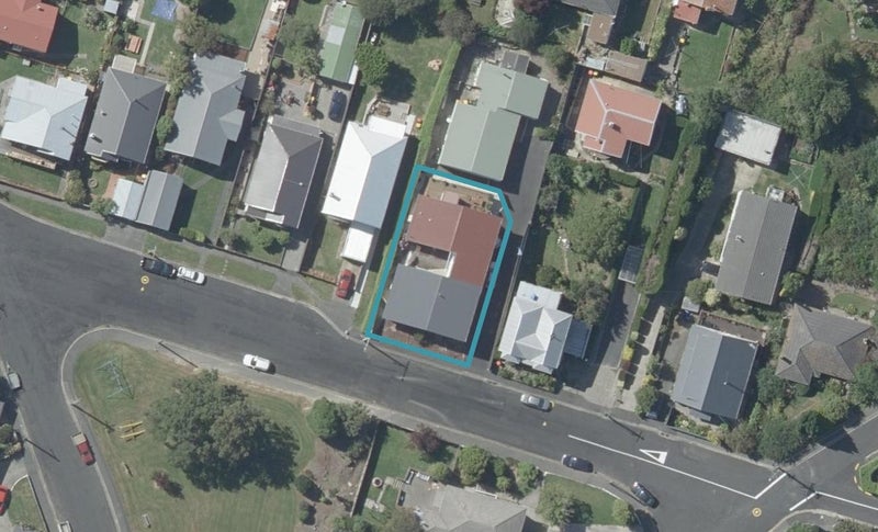 42B Crosby Street, Mornington, Dunedin - Carousel 1