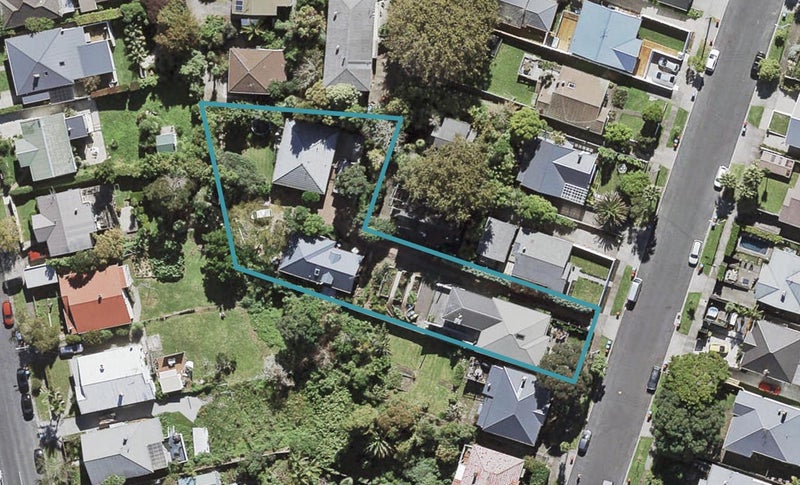 42A Finch Street, Morningside, Auckland - Carousel 1