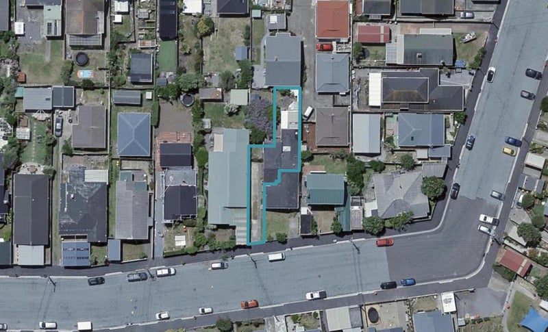 96B Apu Crescent, Lyall Bay, Wellington - Carousel 1