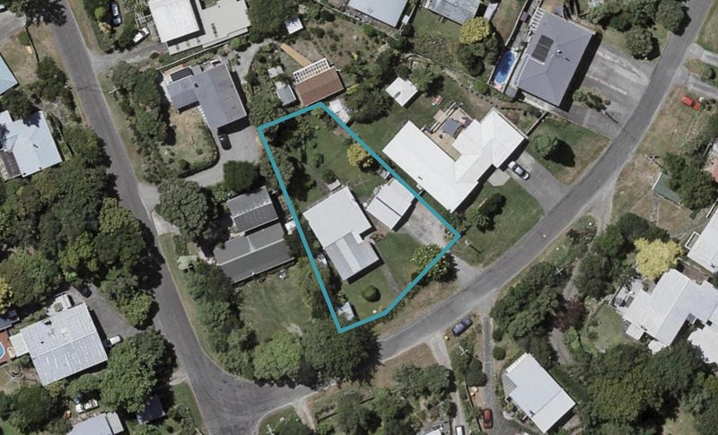 3 Kahu Road, Otaihanga, Paraparaumu - Carousel 1
