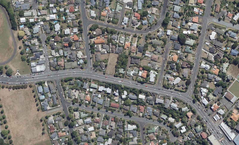 67 Cambridge Road, Hillcrest, Hamilton - Carousel 1