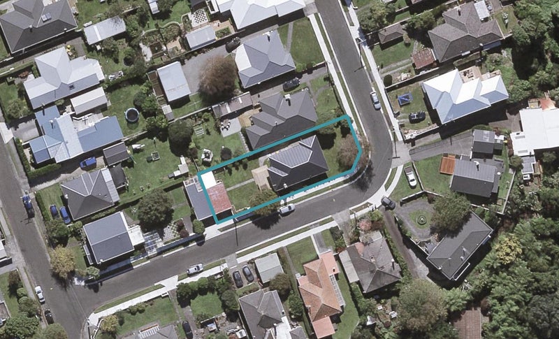 3 Turi Street, Welbourn, New Plymouth - Carousel 1