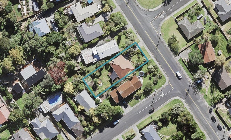 200 Rangatira Road, Beach Haven, Auckland - Carousel 1