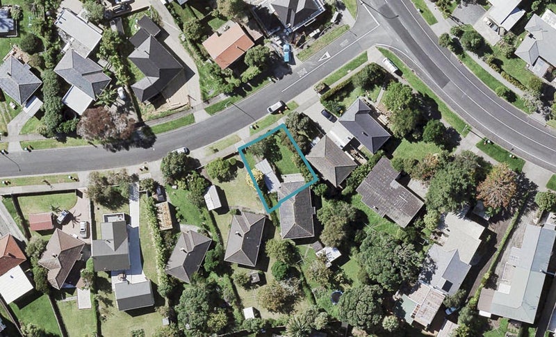 4A Radcliffe Street, Glen Innes, Auckland - Carousel 1