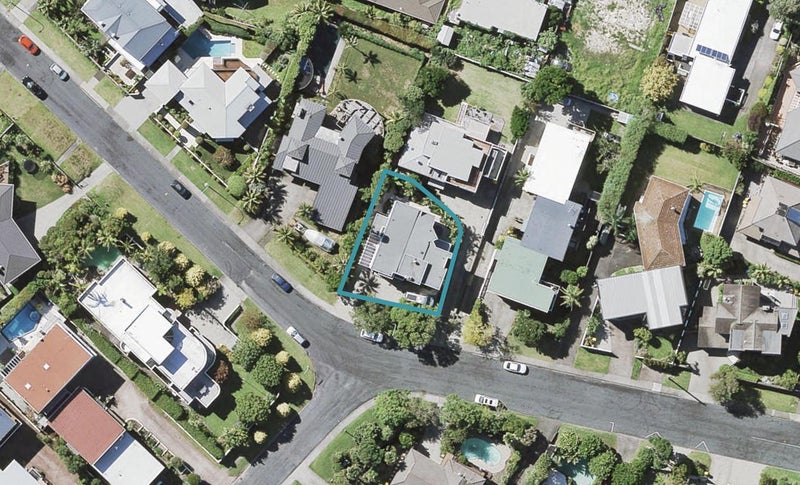 5A Rahopara Street, Castor Bay, Auckland - Carousel 1