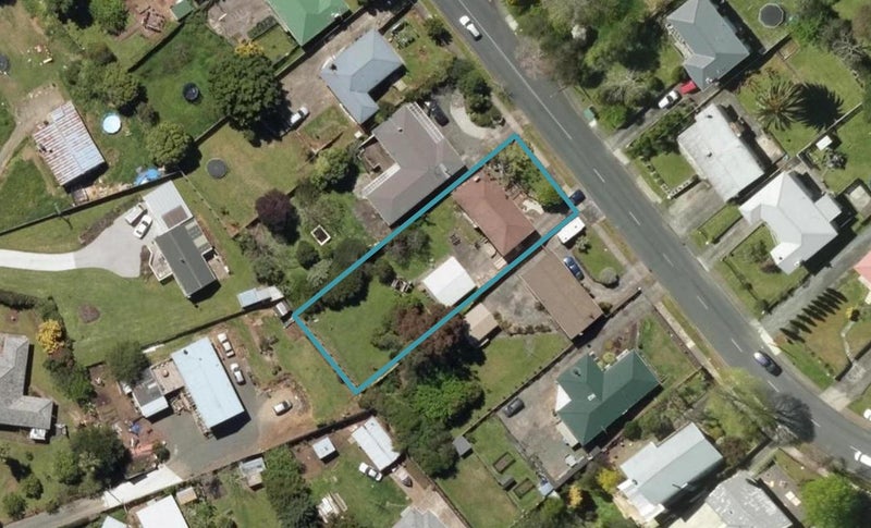 18 Eden Terrace, Kamo, Whangarei - Carousel 1