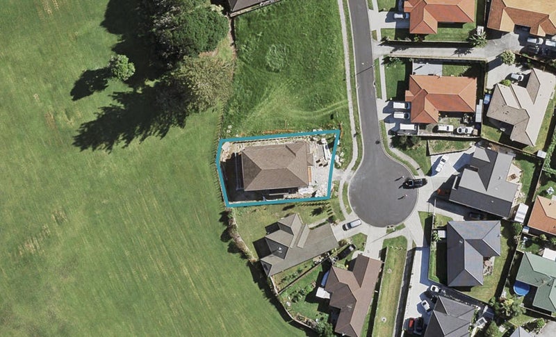 9 Ebanjane Way, Clendon Park, Auckland - Carousel 1