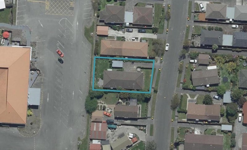 2/45 Chipping Lane, Redwood, Christchurch - Carousel 1