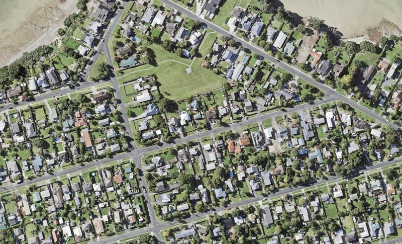 104 First View Avenue, Beachlands, Auckland - Carousel 1