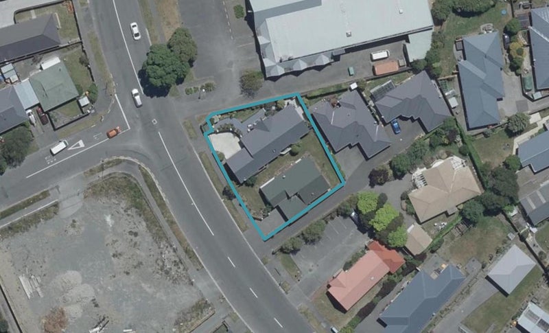 1/170 Queenspark Drive, Parklands, Christchurch - Carousel 1