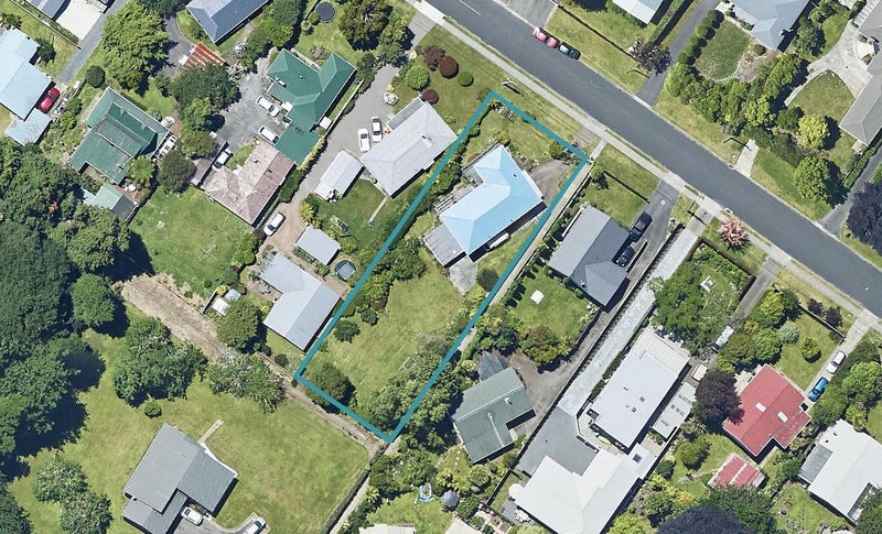 12 Lynbert Road, Lynmore, Rotorua - Carousel 1