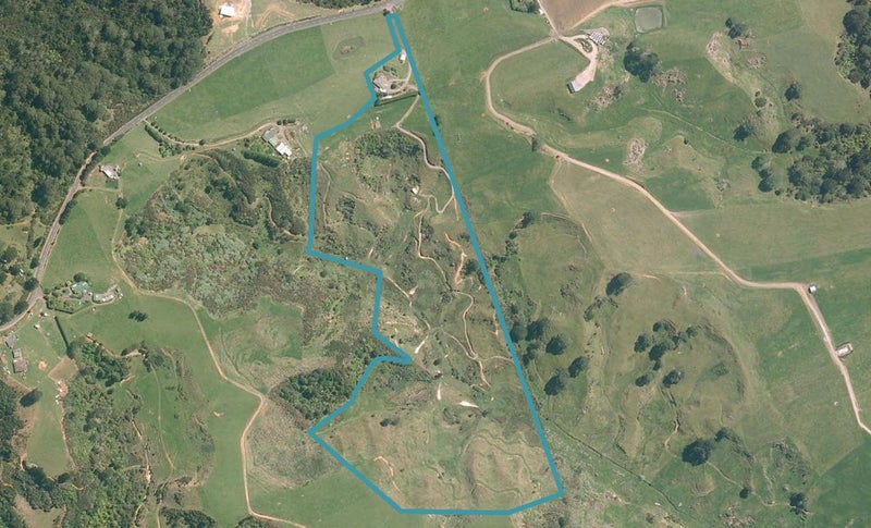 132 Grahams Beach Road, Waiuku - Carousel 1