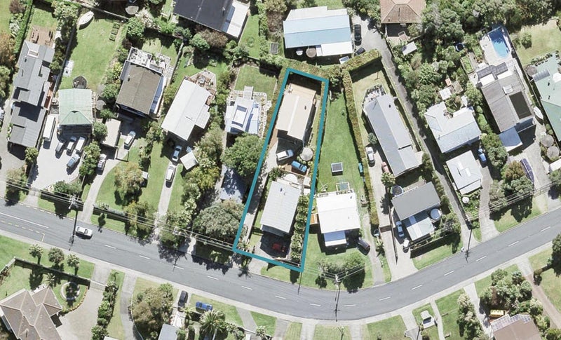 1408 Whangaparaoa Road, Army Bay, Whangaparaoa - Carousel 1