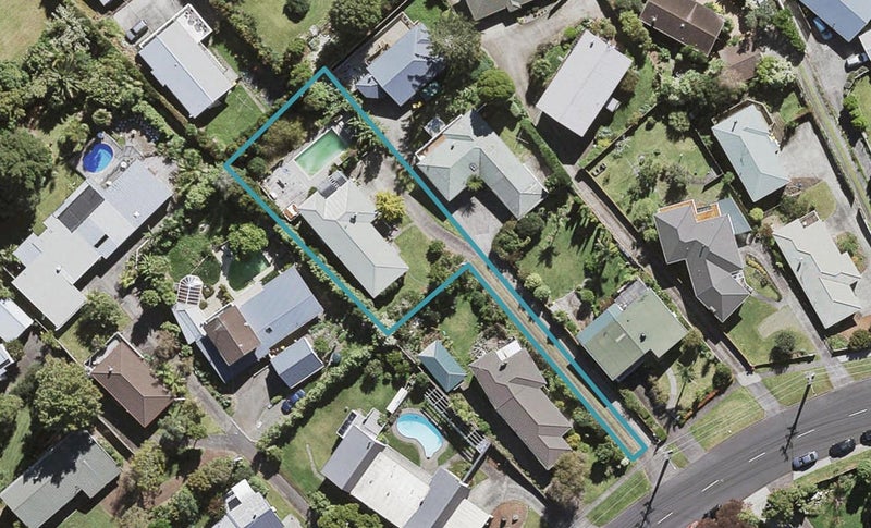 80 Coronation Road, Hillcrest, Auckland - Carousel 1
