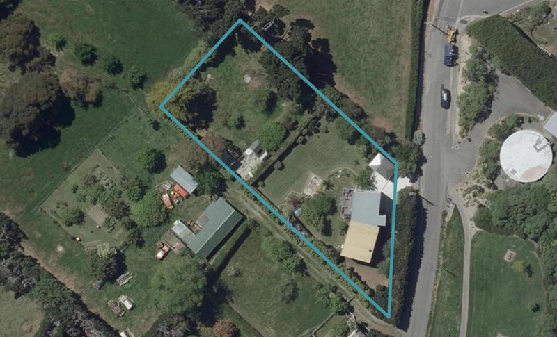 176 Moncks Spur Road, Mount Pleasant, Christchurch - Carousel 1