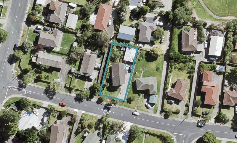 39 Pisces Road, Glen Eden, Auckland - Carousel 1