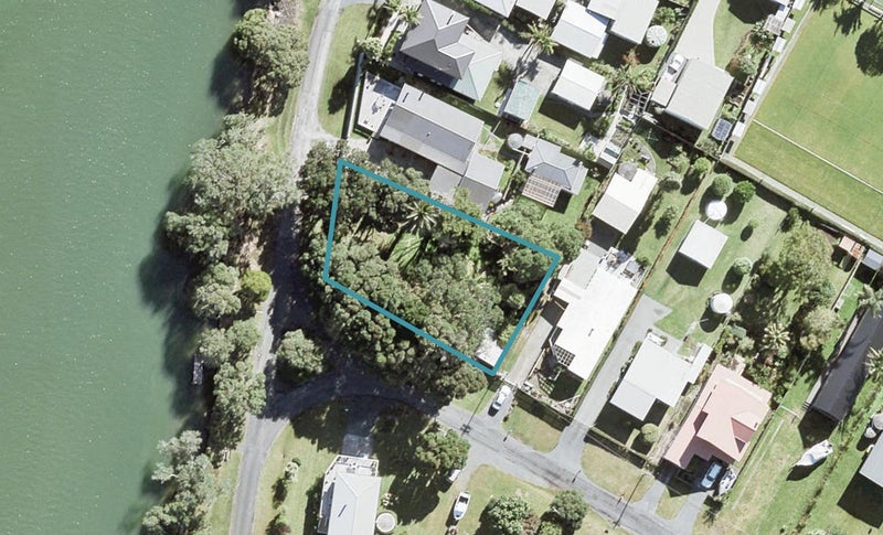 2 Harbour View Road, Warkworth - Carousel 1