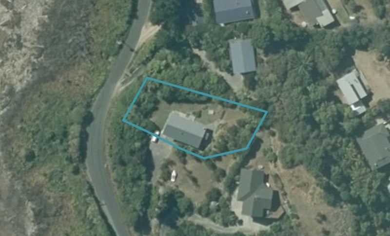 10 Bishop Road, Takaka - Carousel 1