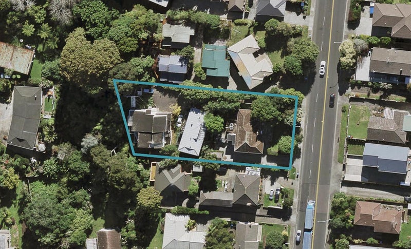 2/76 Queenstown Road, Hillsborough, Auckland - Carousel 1