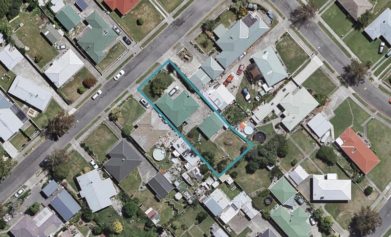 7 Bright Crescent, Maraenui, Napier - Carousel 1