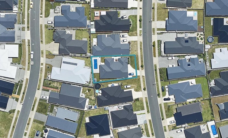 25 Tuaia Street, Pyes Pa, Tauranga - Carousel 1