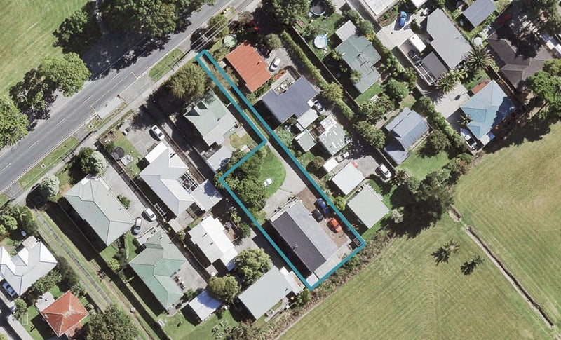 178A Henderson Valley Road, Henderson, Auckland - Carousel 1