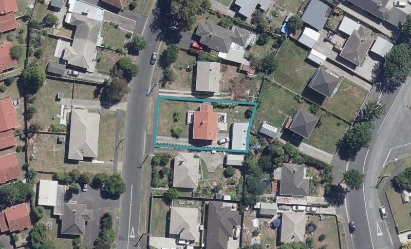 5 Pinfold Avenue, Hamilton East, Hamilton - Carousel 1