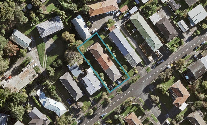 1/9 Laburnum Road, New Windsor, Auckland - Carousel 1