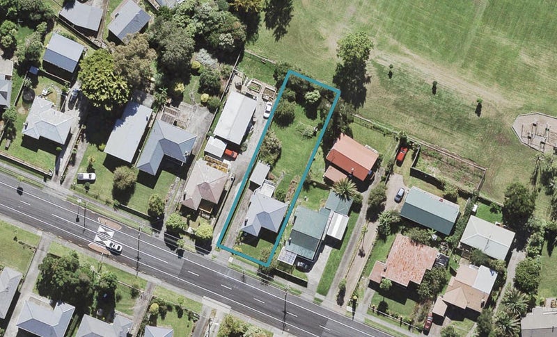 33 St Leonards Road, Kelston, Auckland - Carousel 1
