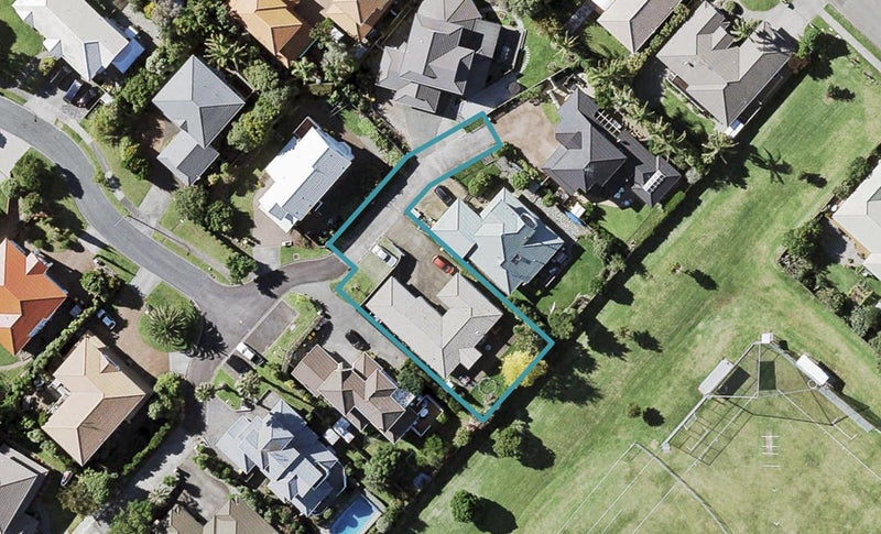 16 Covina Place, Somerville, Auckland - Carousel 1