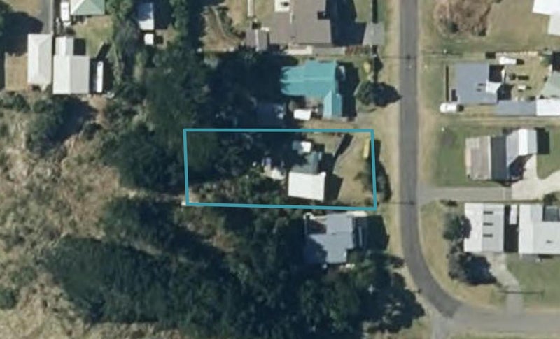 14 Signal Street, Foxton Beach, Foxton - Carousel 1