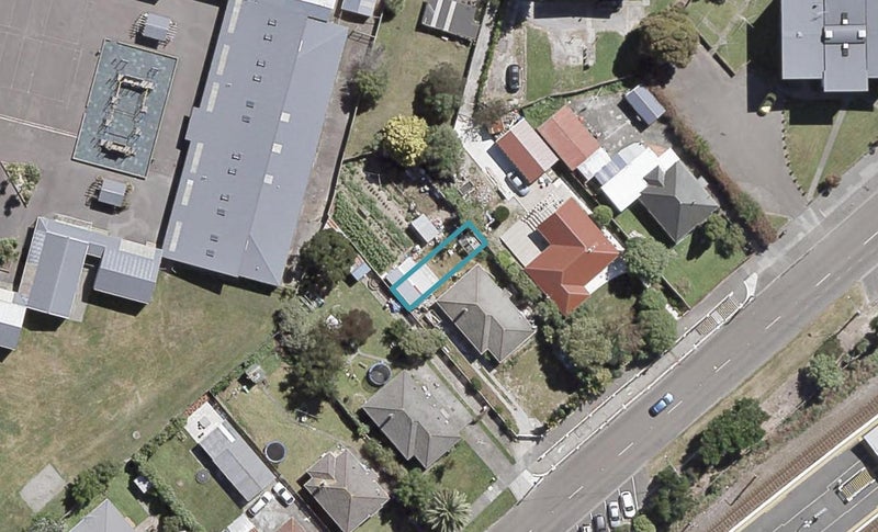 7/207 Oxford Terrace, Avalon, Lower Hutt - Carousel 1