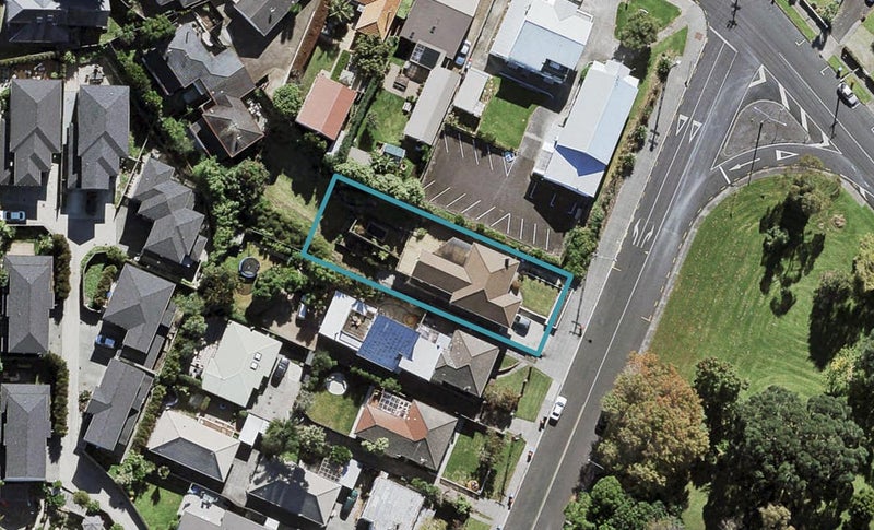 82 Malvern Road, Morningside, Auckland - Carousel 1