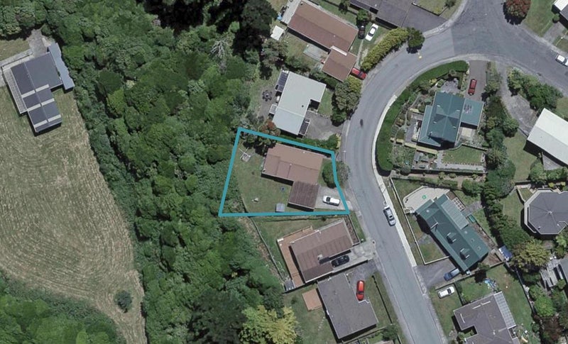8 Tortola Crescent, Grenada Village, Wellington - Carousel 1
