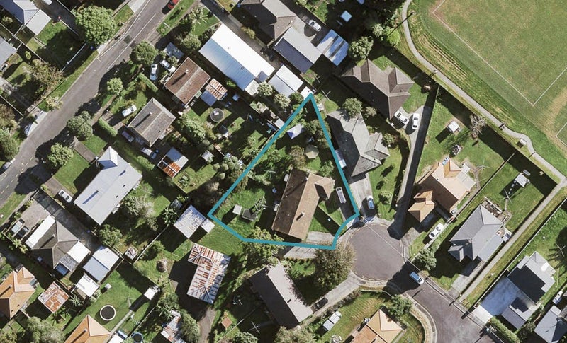 14 Olympus Street, Mount Albert, Auckland - Carousel 1