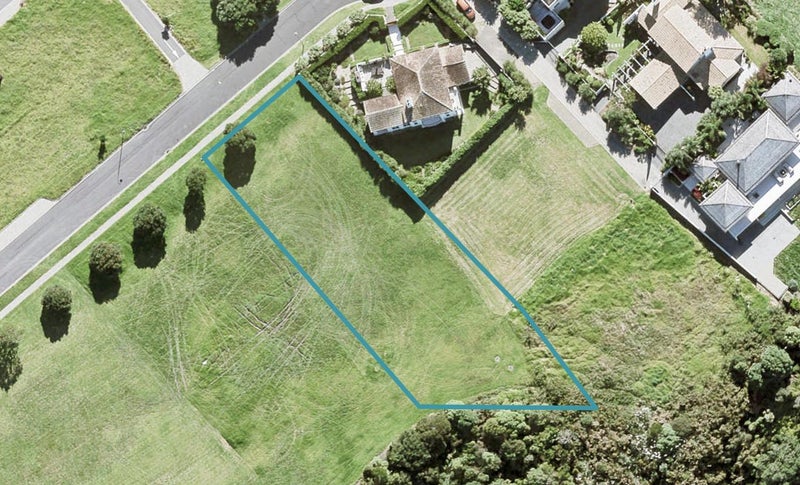 340 Pinecrest Drive, Gulf Harbour, Whangaparāoa - Carousel 1