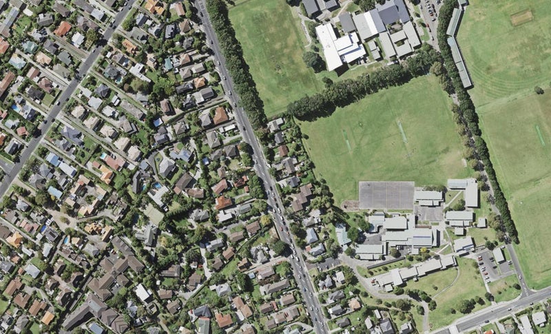 202 Lake Road, Belmont, Auckland - Carousel 1