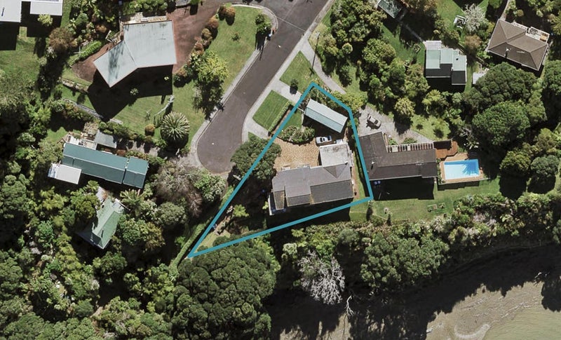 28 Bagley Street, Hillsborough, Auckland - Carousel 1