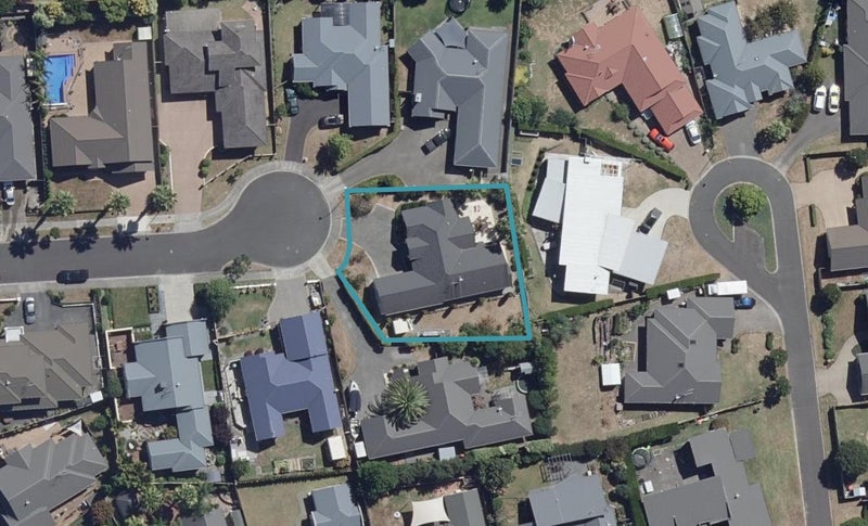 14 Strathconnan Court, Rototuna, Hamilton - Carousel 1