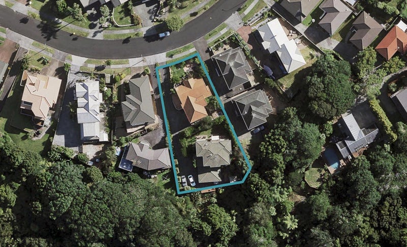 2/59 Ribbonwood Crescent, Goodwood Heights, Auckland - Carousel 1